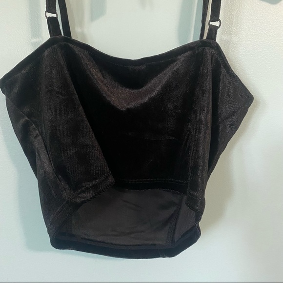 3 for $30 NWT H&M Velour Corset Style Top - Picture 10 of 15